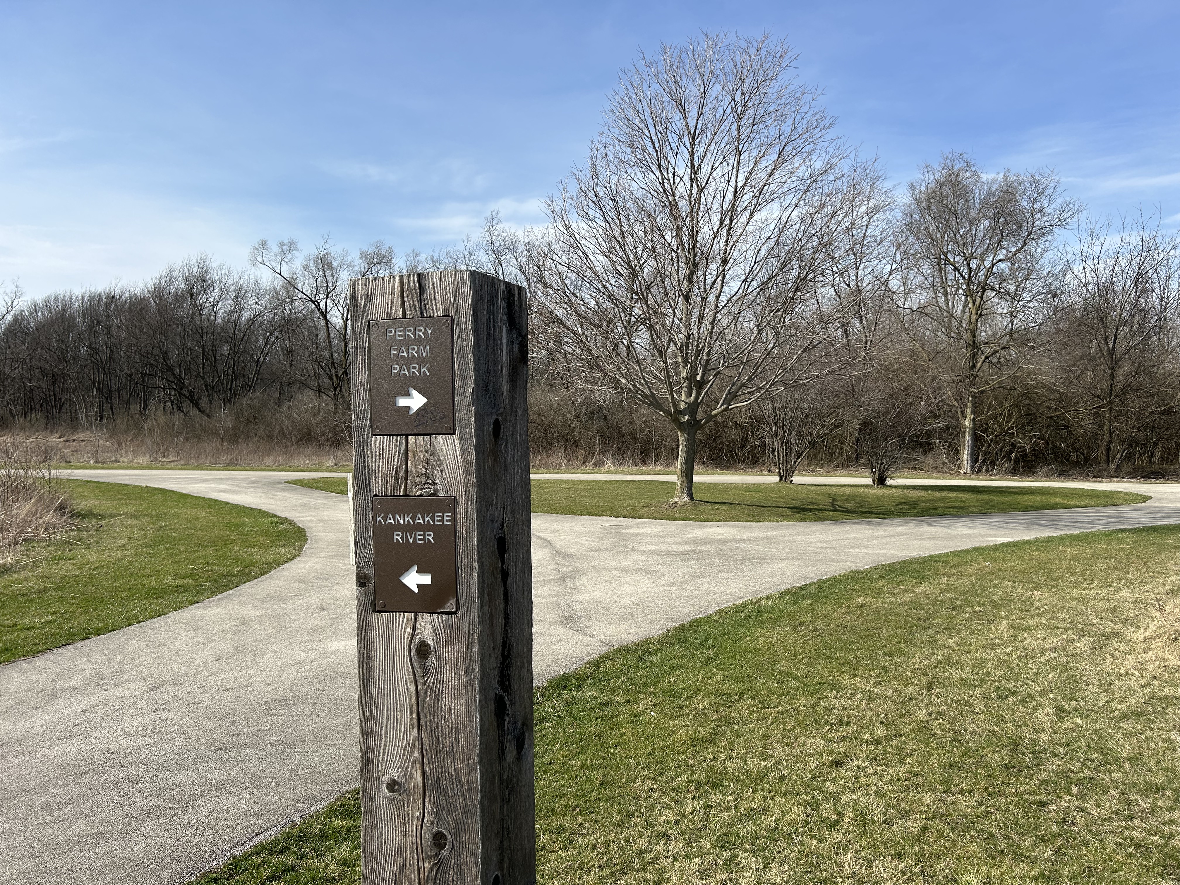 Many paths to choose at Perry Farm in Bourbonnais Township.